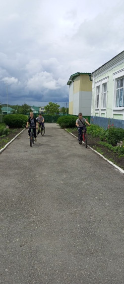 Закончилась смена в пришкольном лагере (копия).